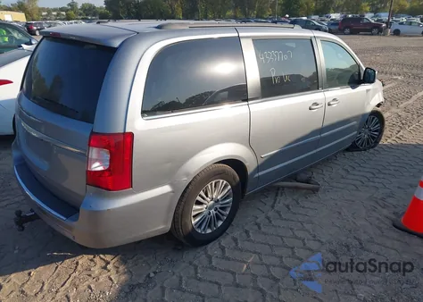 2013 Chrysler Town & Country Touring-L z USA, uszkodzony, nr VIN 2C4RC1CG2DR583471